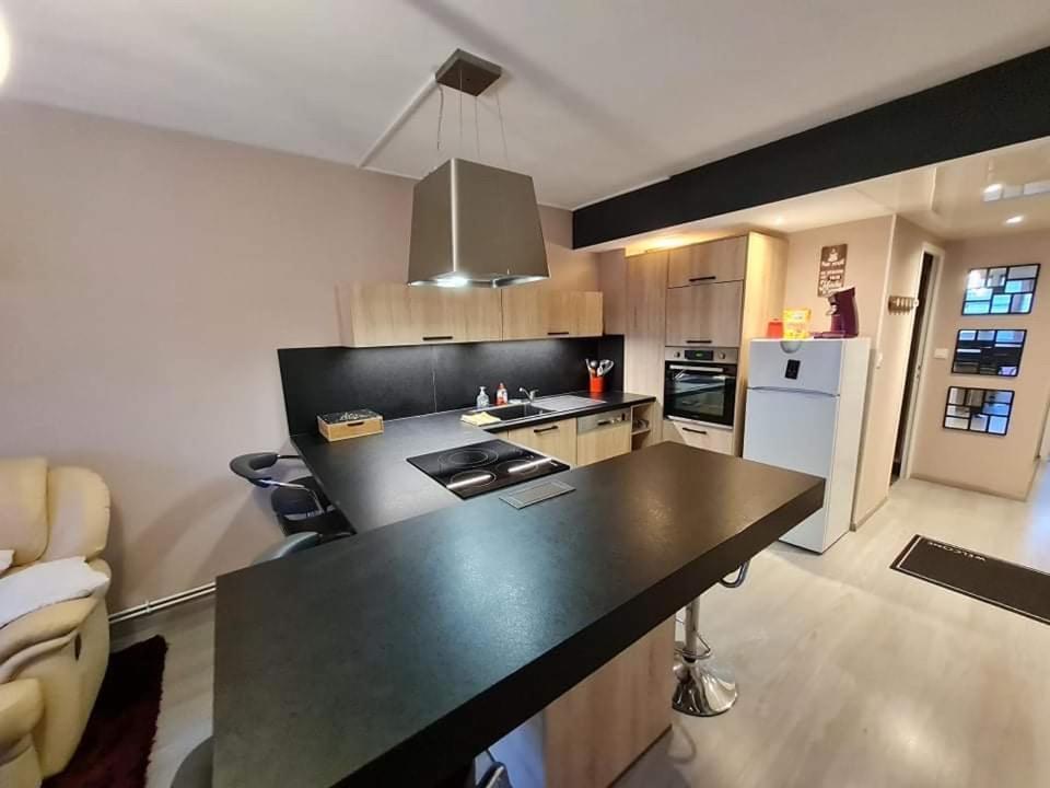Bel appartement proche commerces et centre ville avec WiFi Verdun Extérieur photo